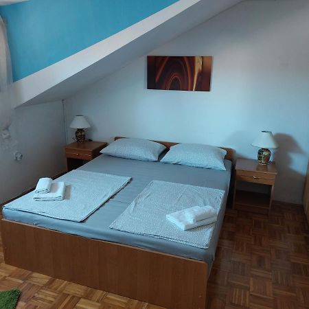 Orange City Apartment'S Repic Biograd Na Moru Exterior foto