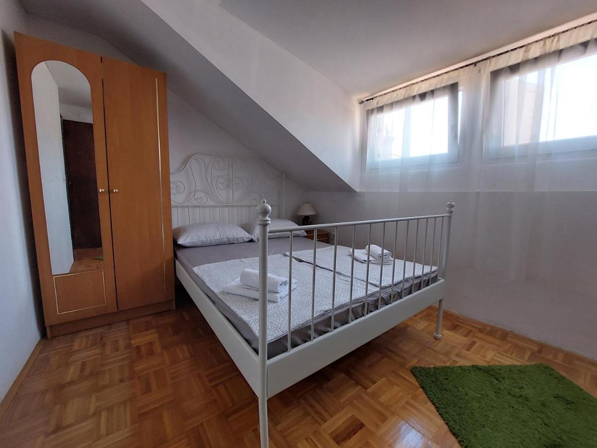 Orange City Apartment'S Repic Biograd Na Moru Exterior foto