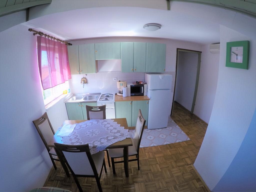 Orange City Apartment'S Repic Biograd Na Moru Exterior foto
