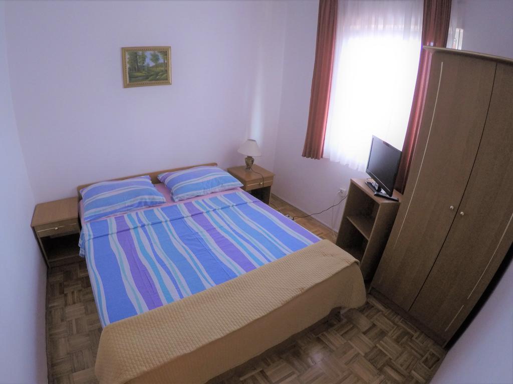 Orange City Apartment'S Repic Biograd Na Moru Exterior foto