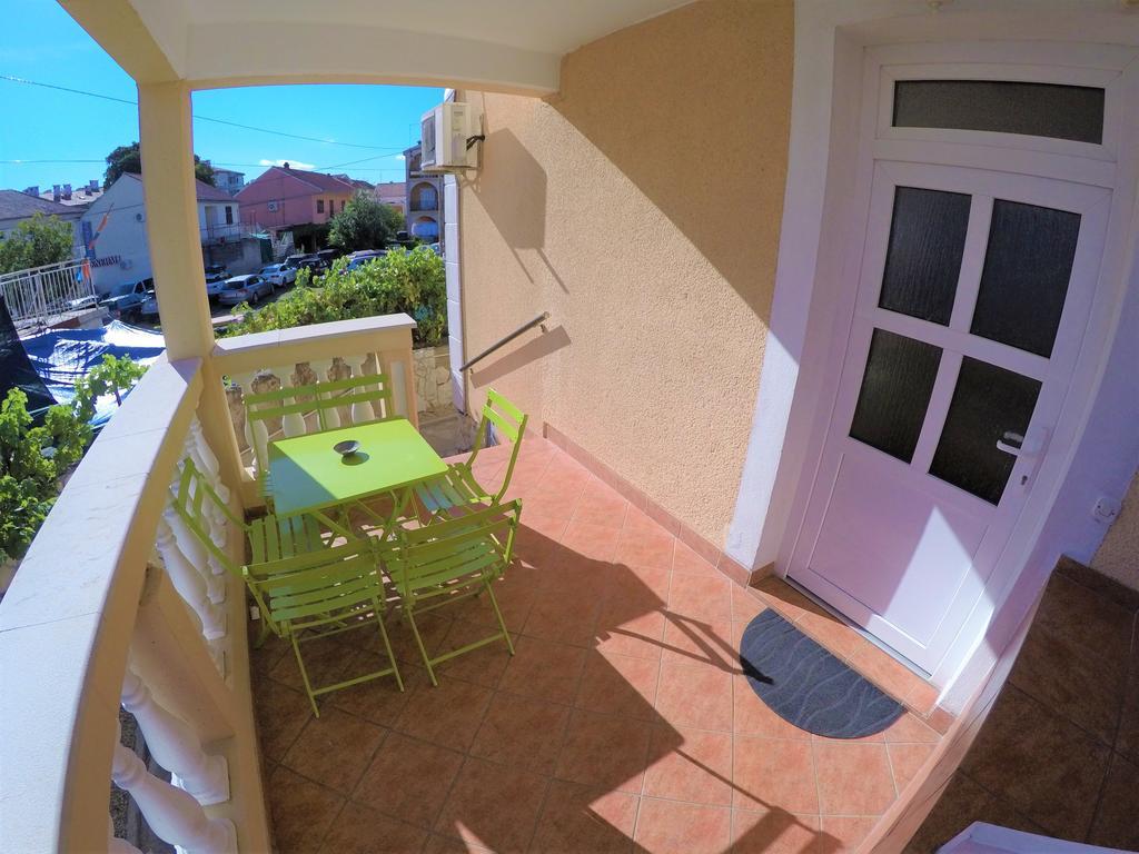 Orange City Apartment'S Repic Biograd Na Moru Exterior foto