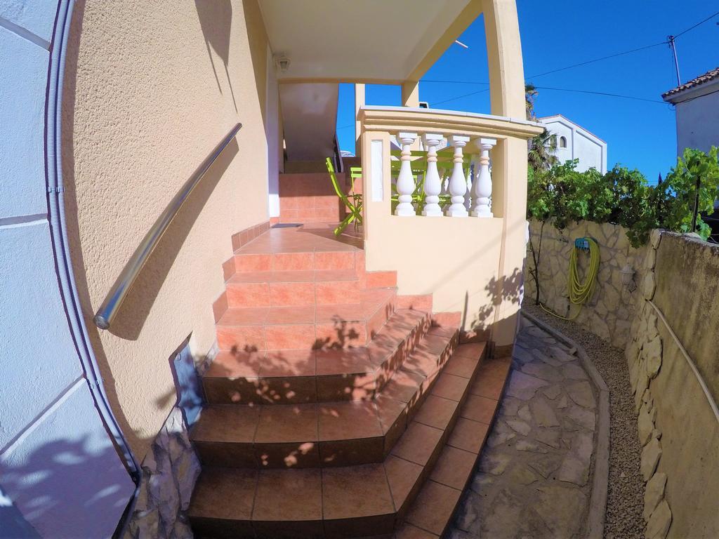 Orange City Apartment'S Repic Biograd Na Moru Exterior foto