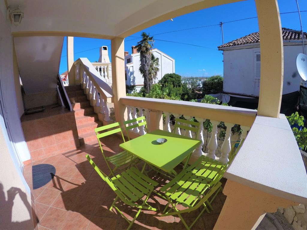 Orange City Apartment'S Repic Biograd Na Moru Exterior foto