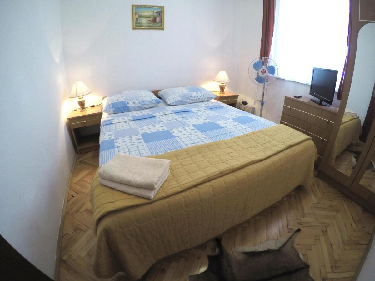 Orange City Apartment'S Repic Biograd Na Moru Exterior foto